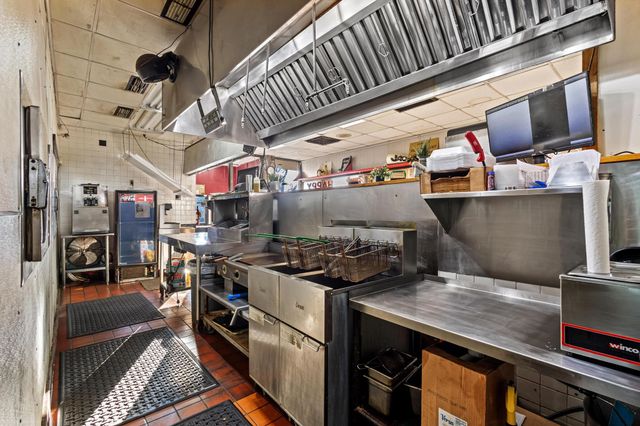 1901 W Morton Street, Denison, TX 75020