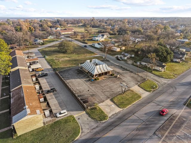 1901 W Morton Street, Denison, TX 75020