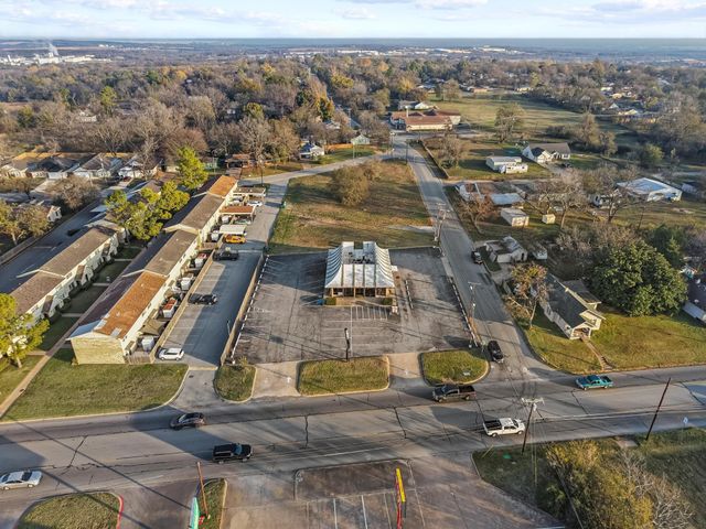 1901 W Morton Street, Denison, TX 75020