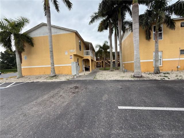 3950 Lora ST 109, Fort Myers, FL 33916