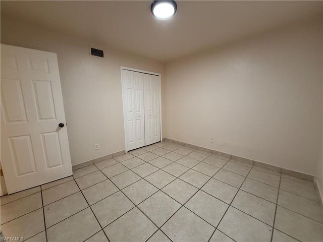 3950 Lora ST 109, Fort Myers, FL 33916