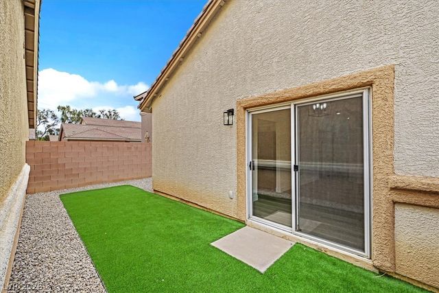 1480 Summer Glow Avenue, Henderson, NV 89012