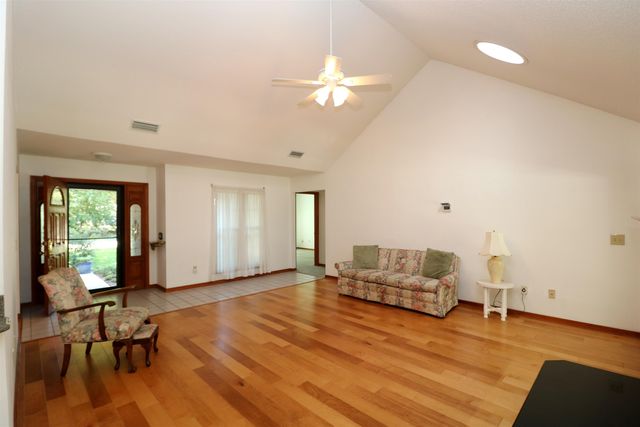 1146 San Jose Forest Dr, St Augustine, FL 32080