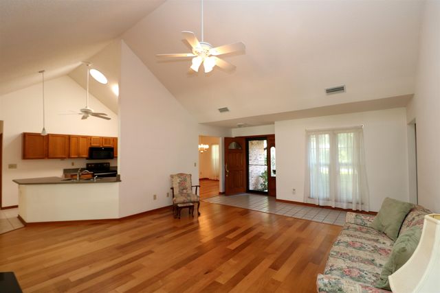 1146 San Jose Forest Dr, St Augustine, FL 32080