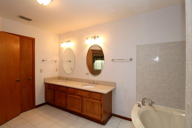 1146 San Jose Forest Dr, St Augustine, FL 32080