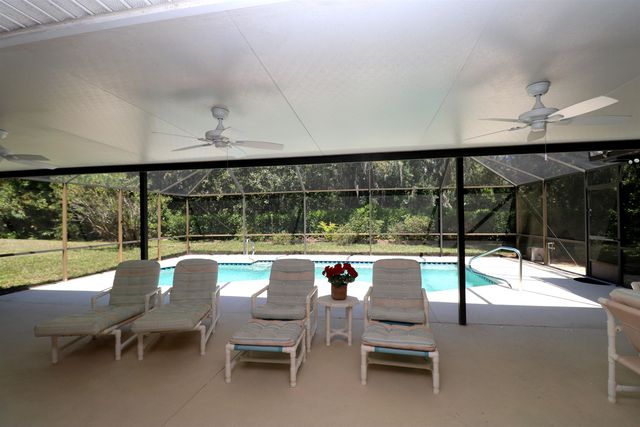 1146 San Jose Forest Dr, St Augustine, FL 32080