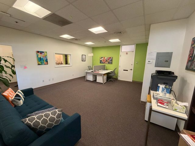 10 High Street 12, Medford, MA 02155