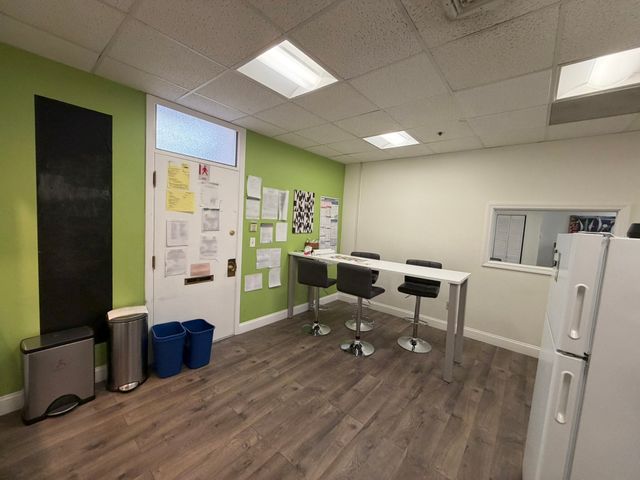 10 High Street 12, Medford, MA 02155