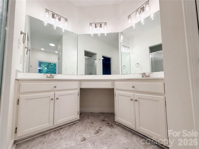 5908 Bookbinders Lane, Charlotte, NC 28270