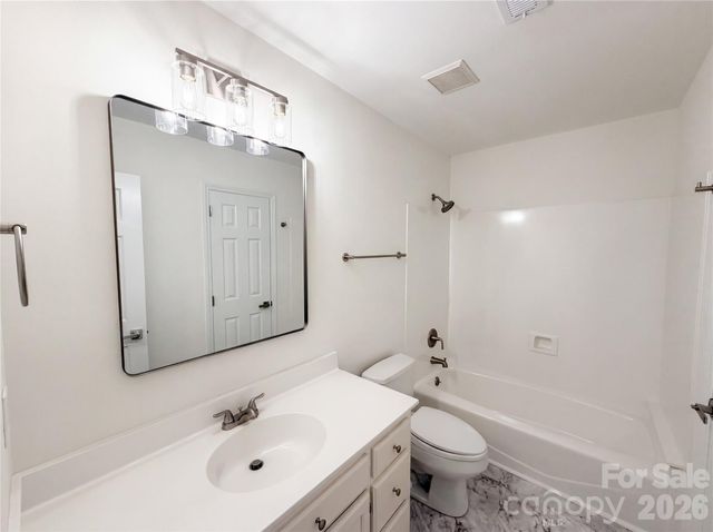 5908 Bookbinders Lane, Charlotte, NC 28270