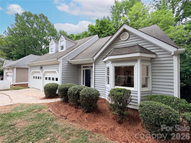 5908 Bookbinders Lane, Charlotte, NC 28270