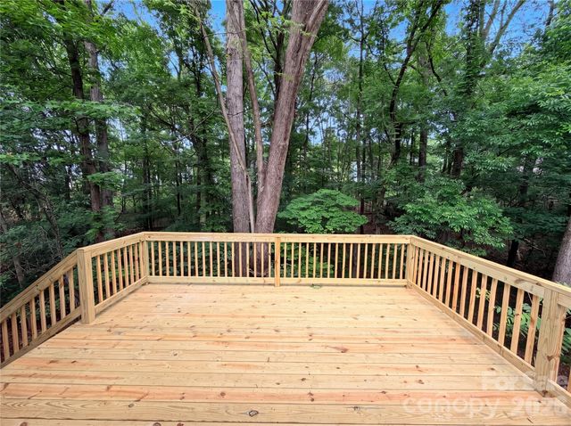 5908 Bookbinders Lane, Charlotte, NC 28270
