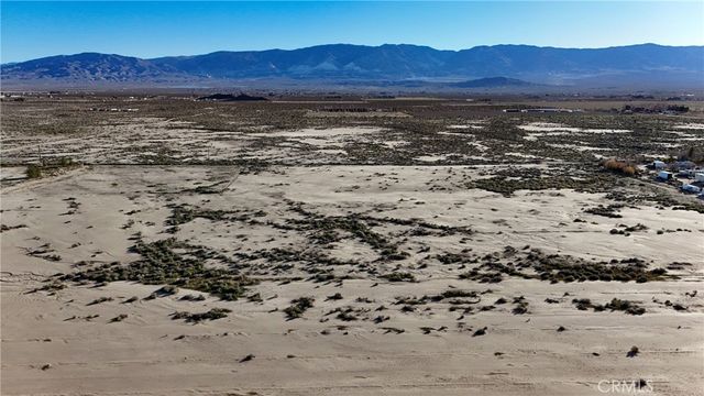 796 Sherman Way, Lucerne Valley, CA 92356