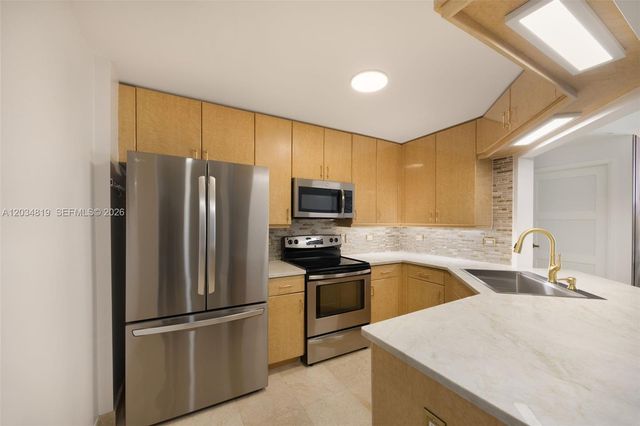 801 Brickell Key Boulevard 2008, Miami, FL 33131