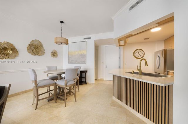 801 Brickell Key Boulevard 2008, Miami, FL 33131