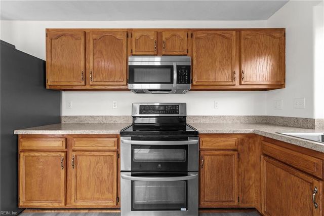 148 Graystone TRCE, Suffolk, VA 23435