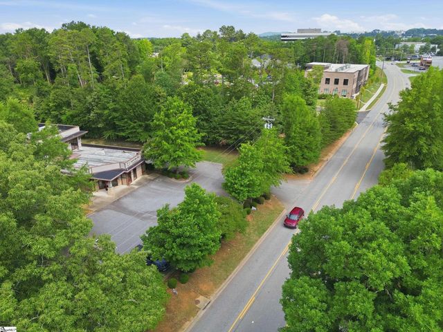 142 Mall Connector Road, Greenville, SC 29607