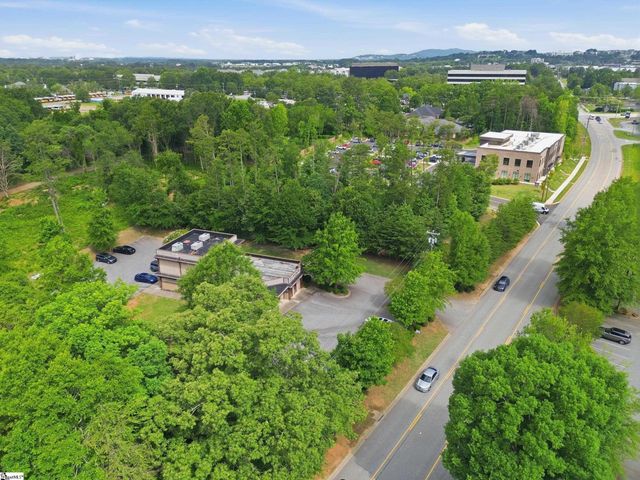 142 Mall Connector Road, Greenville, SC 29607