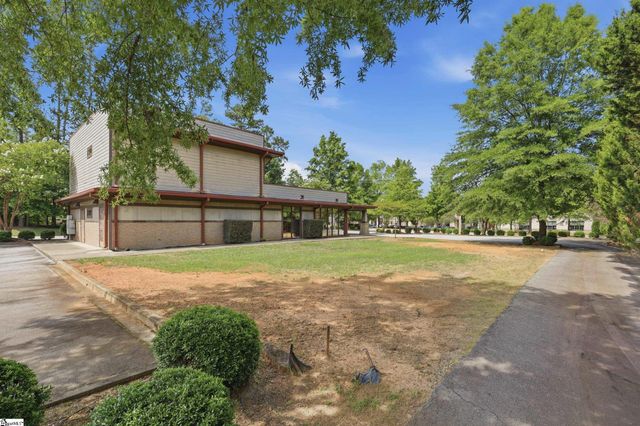 142 Mall Connector Road, Greenville, SC 29607