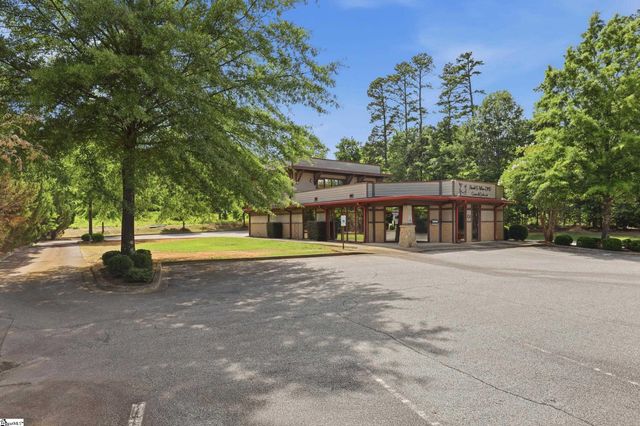 142 Mall Connector Road, Greenville, SC 29607