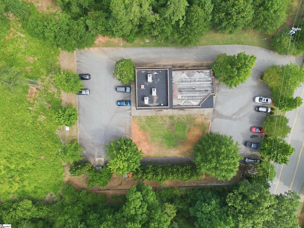 142 Mall Connector Road, Greenville, SC 29607