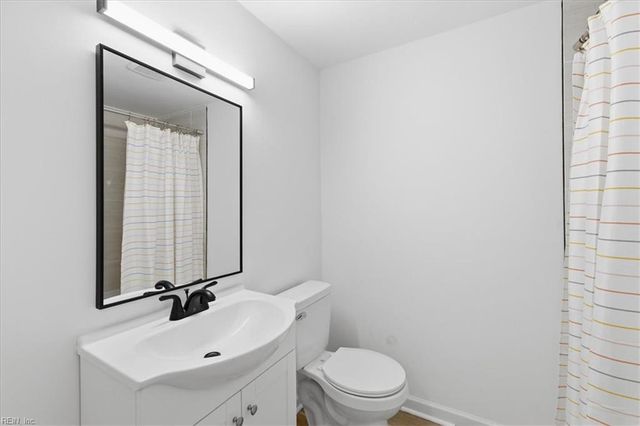 6410 Faraday CT, Norfolk, VA 23513