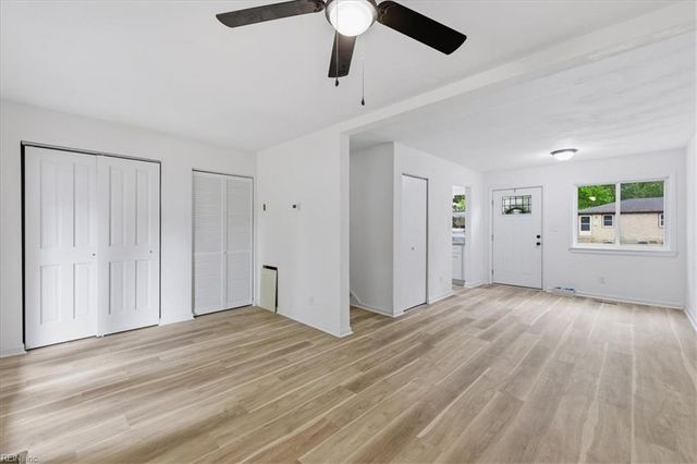 6410 Faraday CT, Norfolk, VA 23513