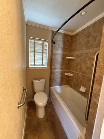 3601 Waterloo Dr, Corpus Christi, TX 78415