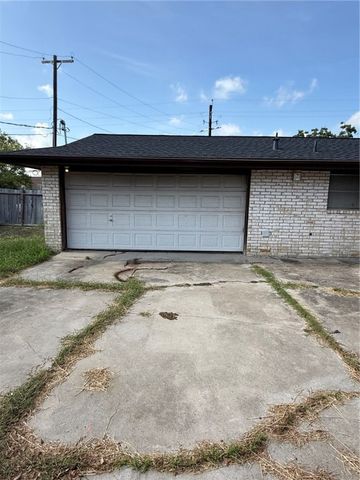 3601 Waterloo Dr, Corpus Christi, TX 78415
