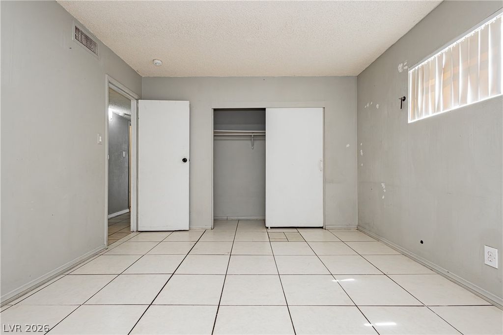 Image 18 of property listing at 1409 Sombrero Drive, Las Vegas, NV 89169