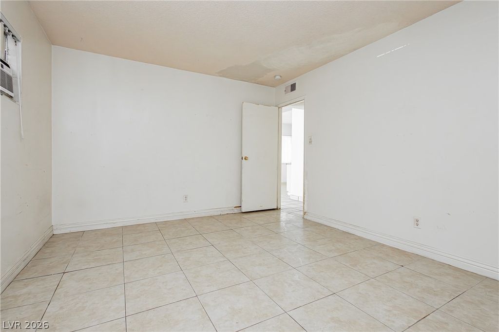 Image 28 of property listing at 1409 Sombrero Drive, Las Vegas, NV 89169