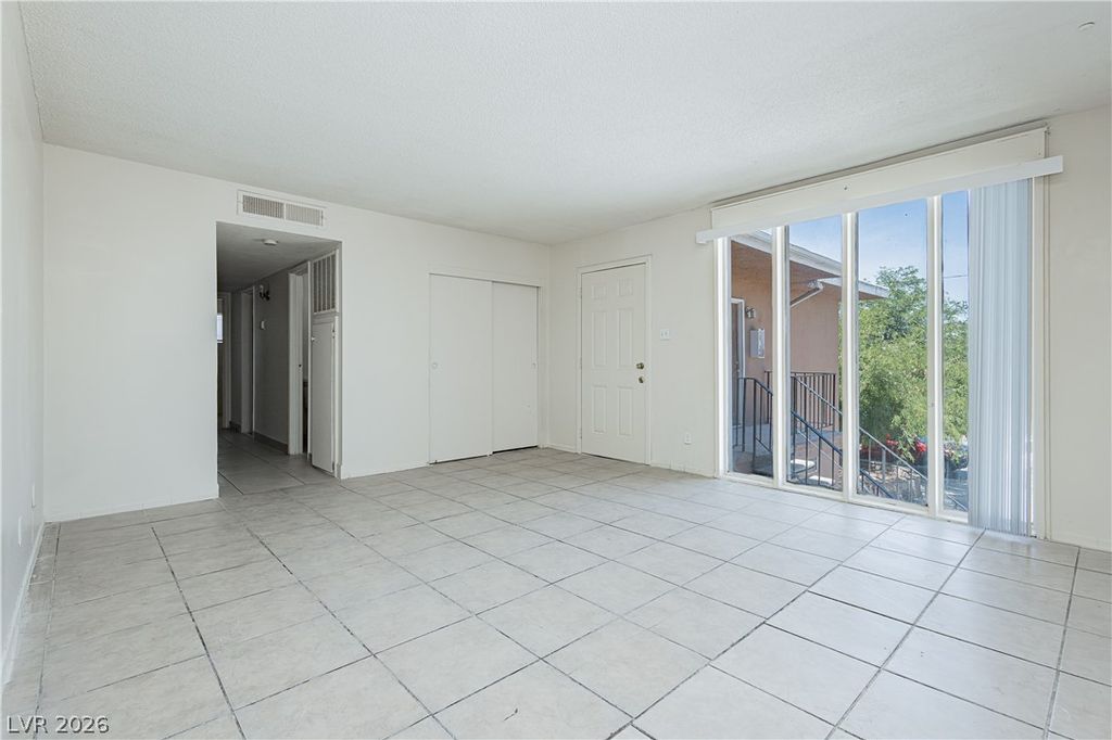 Image 33 of property listing at 1409 Sombrero Drive, Las Vegas, NV 89169