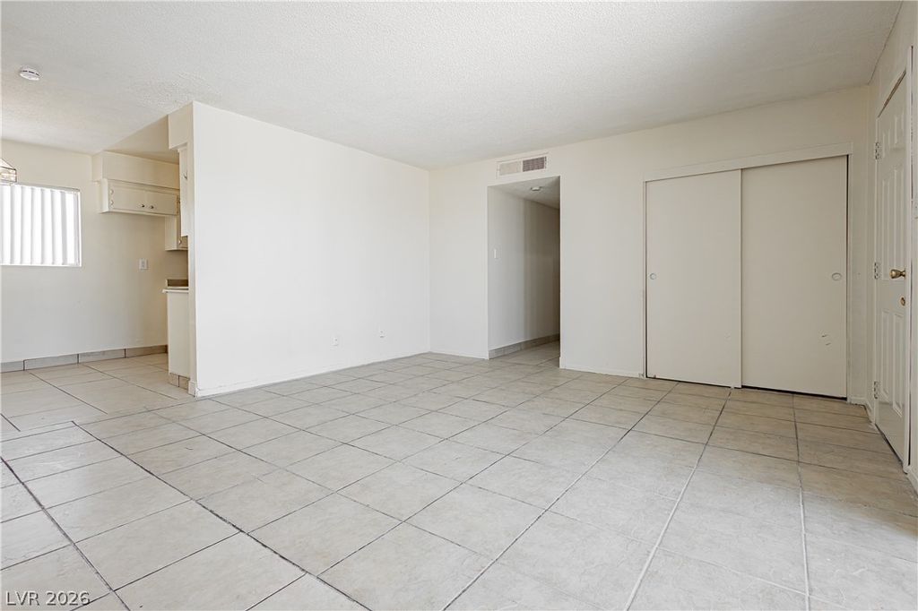 Image 37 of property listing at 1409 Sombrero Drive, Las Vegas, NV 89169