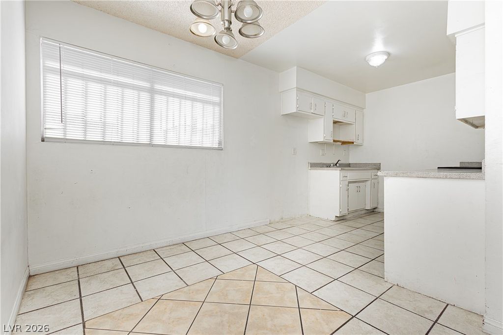 Image 9 of property listing at 1409 Sombrero Drive, Las Vegas, NV 89169