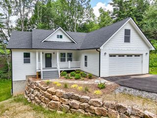 25 Amys Way, Black Mountain, NC 28711
