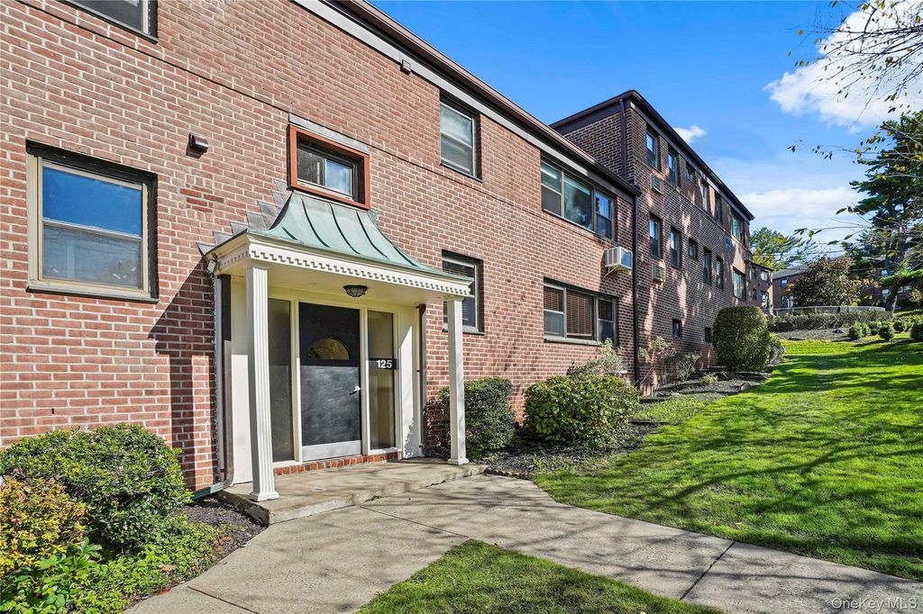 125 Beacon Hill Drive F-11, Dobbs Ferry, NY 10502 — exterior