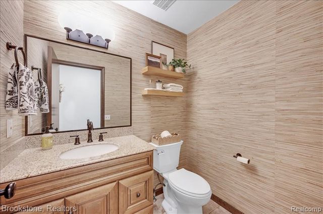 5067 Algonquin Boulevard, Clarkston, MI 48348