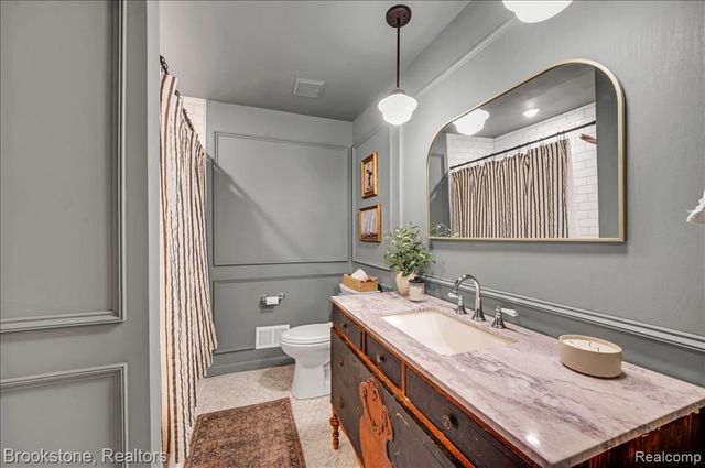 5067 Algonquin Boulevard, Clarkston, MI 48348