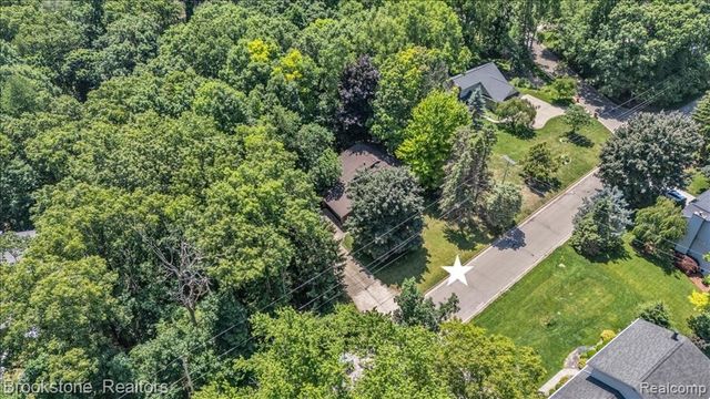 5067 Algonquin Boulevard, Clarkston, MI 48348