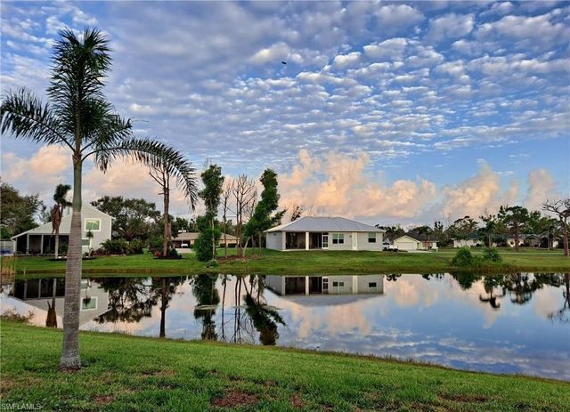 4539 Pine Village CT, St. James City, FL 33956