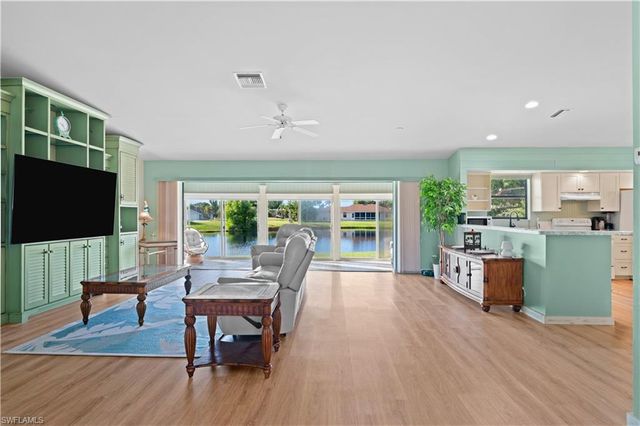 4539 Pine Village CT, St. James City, FL 33956