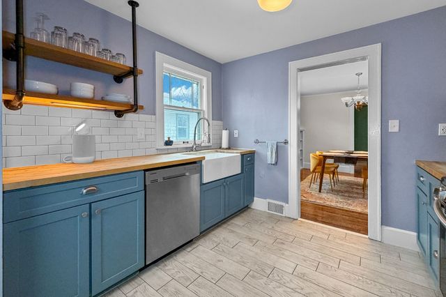 727 37th Street, Des Moines, IA 50312