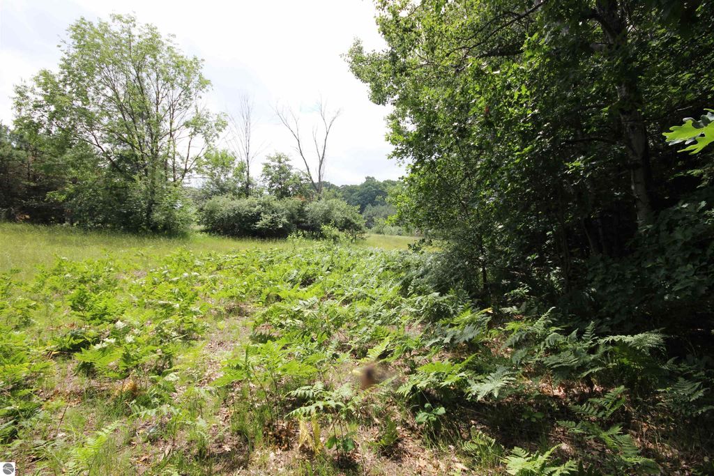 Image 12 of property listing at 2624 Hartman Road, Traverse City, MI 49685