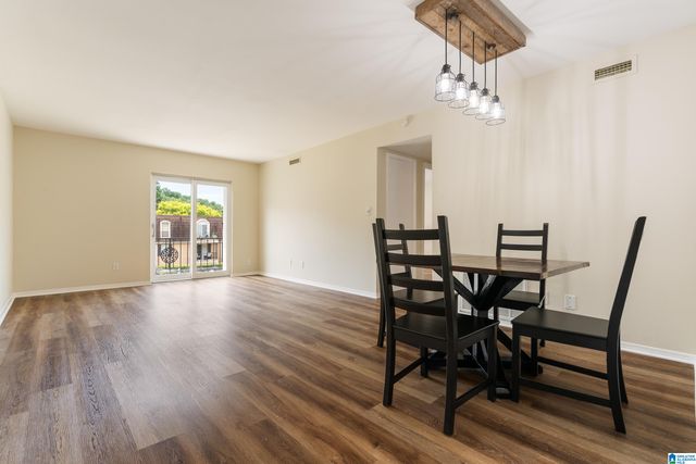 165 OLD MONTGOMERY HIGHWAY E, Homewood, AL 35216