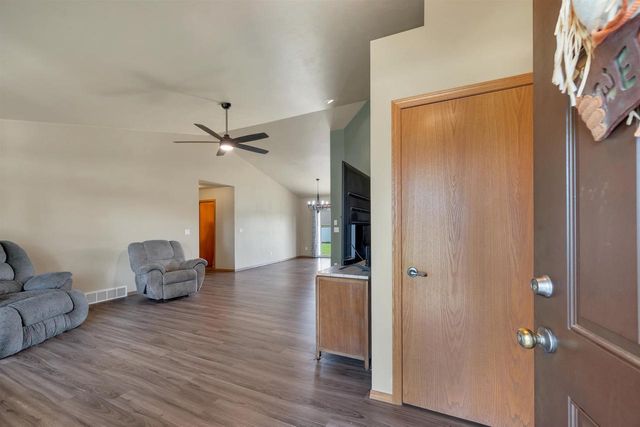 1756 LEMON LANE, De Pere, WI 54115