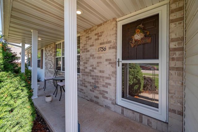 1756 LEMON LANE, De Pere, WI 54115