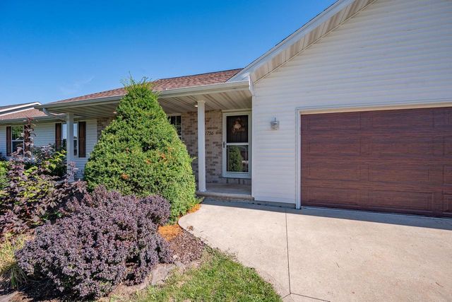 1756 LEMON LANE, De Pere, WI 54115