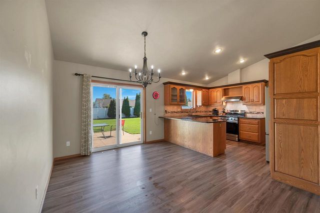 1756 LEMON LANE, De Pere, WI 54115