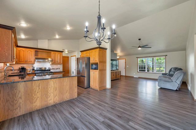 1756 LEMON LANE, De Pere, WI 54115