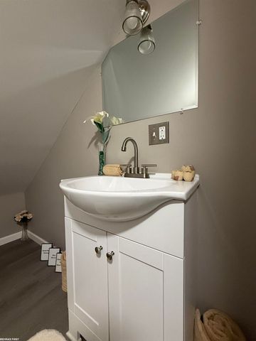 727 13th Street, Port Huron, MI 48060